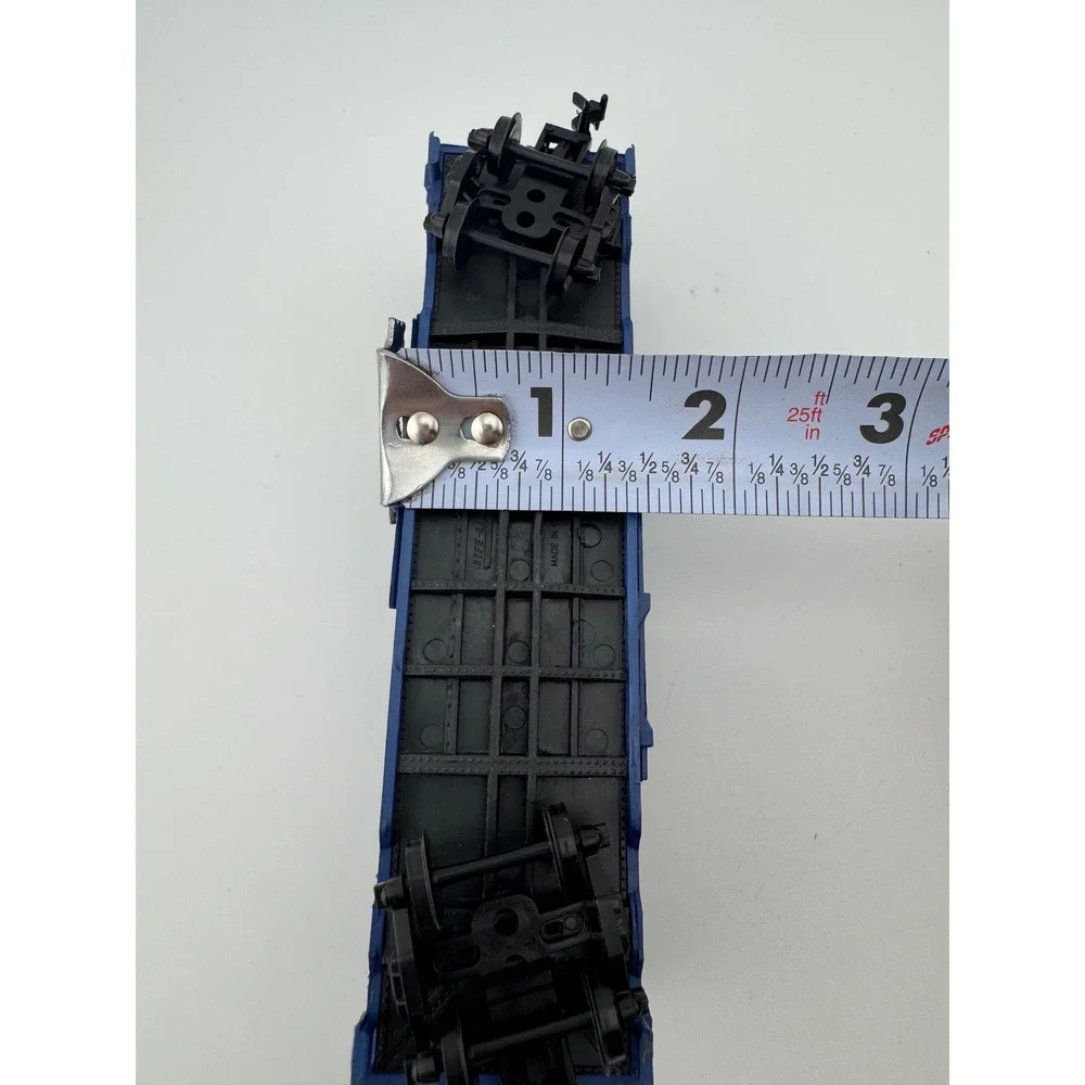 Life-Like HO‎ Scale Chessie System C&O 26621 Blue Boxcar Model Train Car